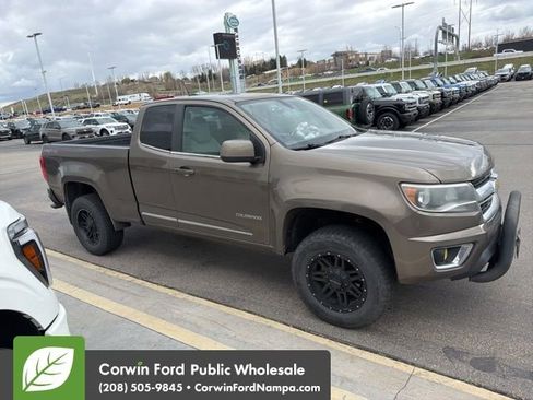 Used 2015 Chevrolet Colorado LT w/ LT Convenience Package image 5
