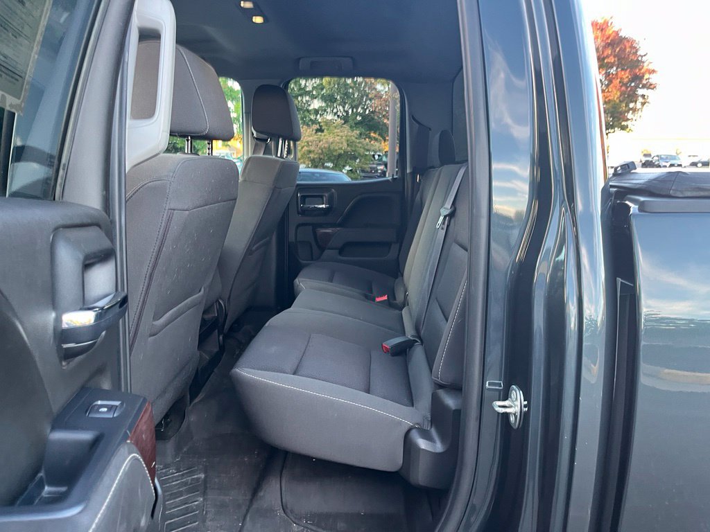 Used 2017 GMC Sierra 2500 SLE w/ HD SLE Preferred Plus Package AWD/4WD image 17