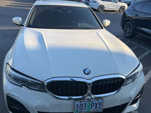 Used 2021 BMW 330i Sedan w/ M Sport Package RWD image 7