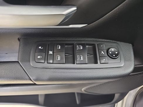 Used 2021 RAM 1500 Big Horn AWD/4WD image 32