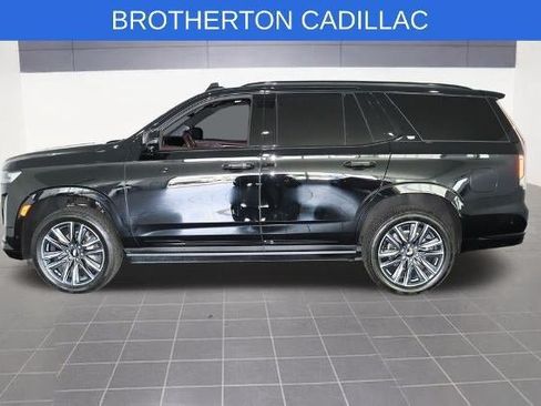 Used 2024 Cadillac Escalade Sport Platinum w/ Heavy-Duty Trailer Package AWD/4WD image 2