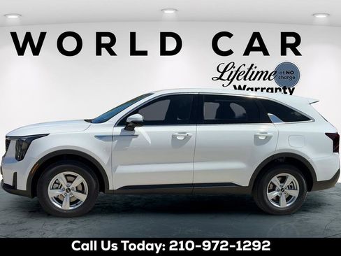 New 2026 Kia Sorento LX FWD image 3