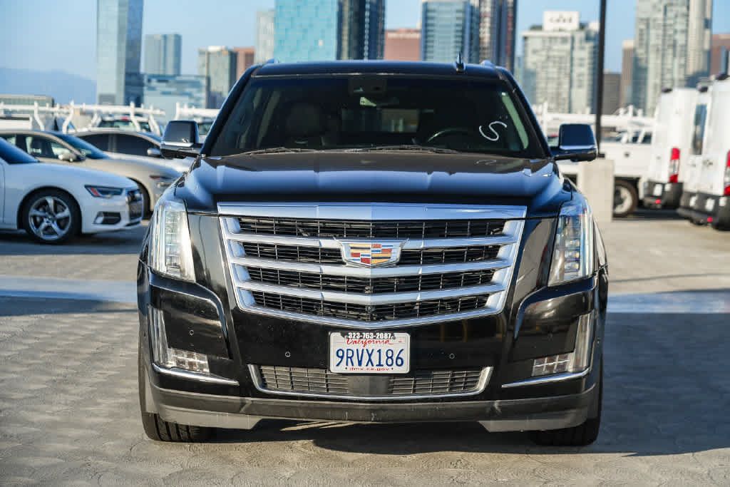 Used 2019 Cadillac Escalade ESV Premium Luxury RWD image 4