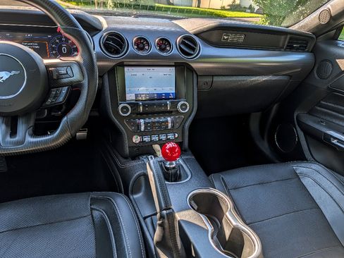 Used 2020 Ford Mustang GT Premium w/ GT Performance Package RWD image 18
