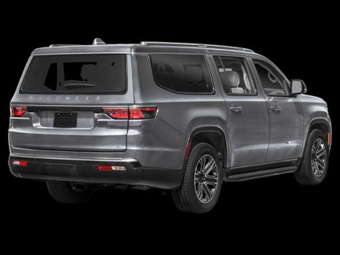 Certified 2025 Jeep Wagoneer L Series II w/ 8-pass Seating Package AWD/4WD image 2