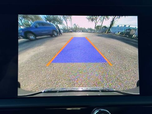 Used 2022 Porsche Macan image 25