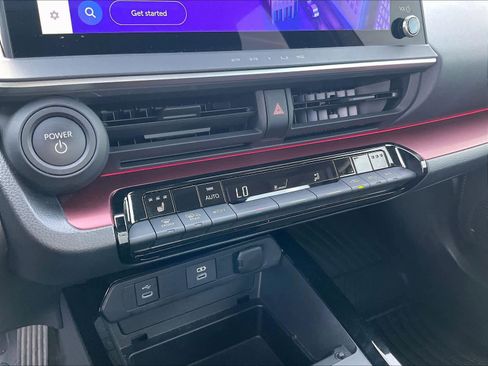 Used 2024 Toyota Prius Prime image 35