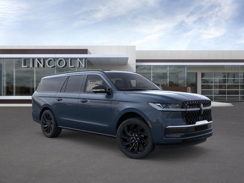 New 2026 Lincoln Navigator L Reserve AWD/4WD image 7