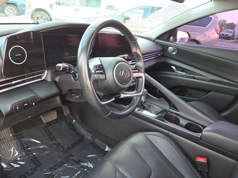 Used 2021 Hyundai Elantra Limited FWD image 24
