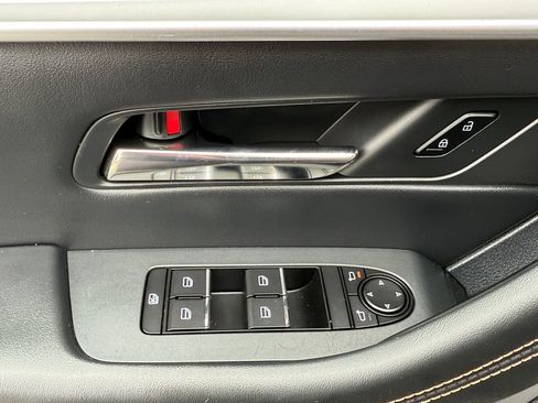 Used 2024 MAZDA CX-90 Plug-In Hybrid w/ Premium Pkg image 11