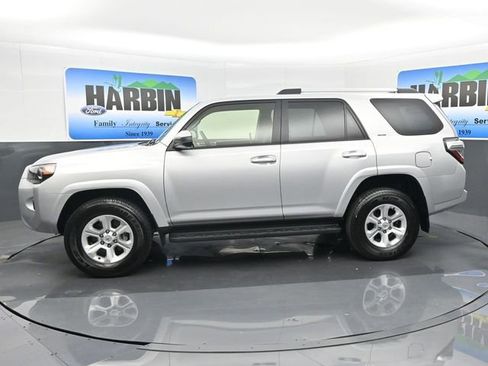 Used 2024 Toyota 4Runner SR5 image 2