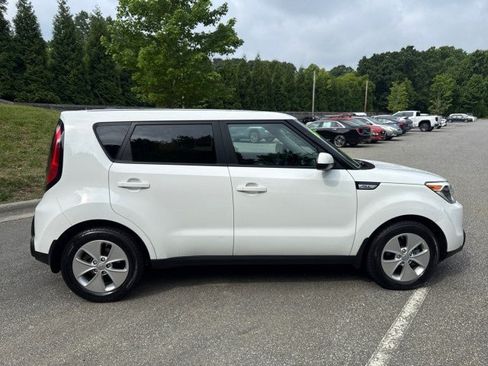 Used 2016 Kia Soul FWD image 8