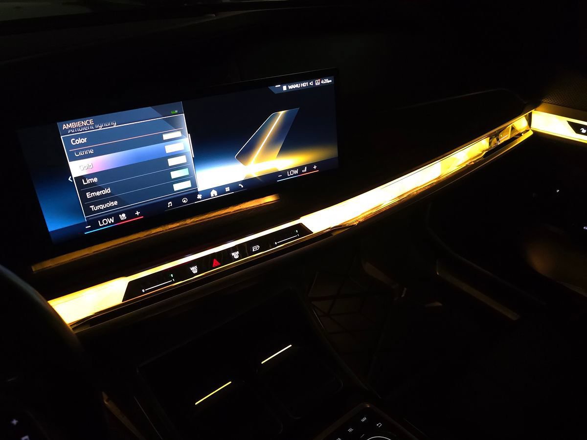 Used 2024 BMW i7 xDrive60 AWD/4WD image 68