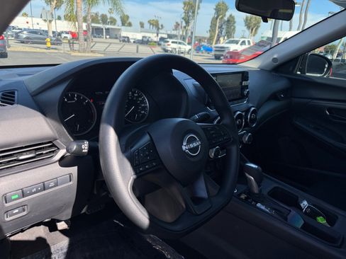 Used 2025 Nissan Sentra S FWD image 19