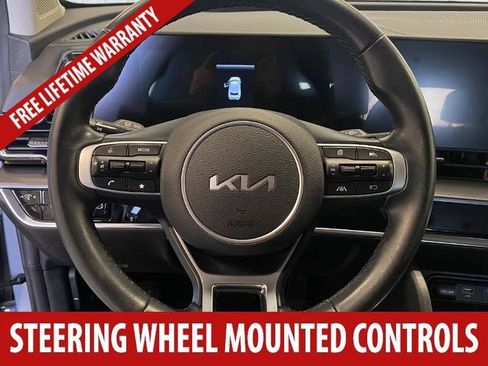 Used 2023 Kia Sportage EX FWD image 11
