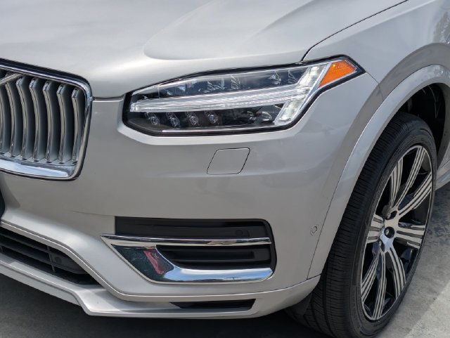 Certified 2024 Volvo XC90 T8 Ultimate AWD/4WD image 9