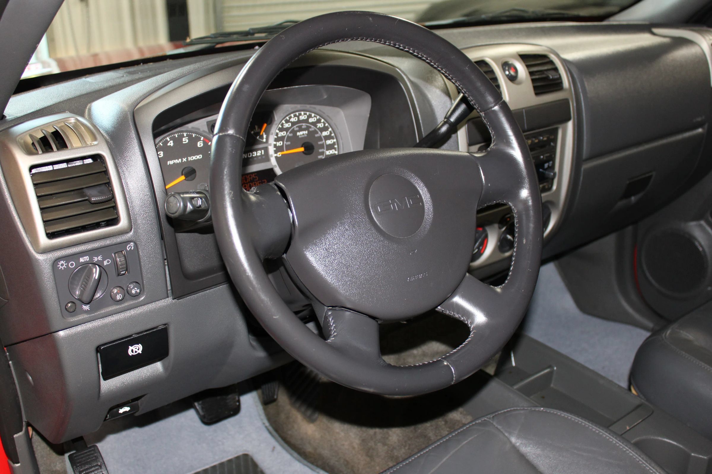Used 2005 GMC Canyon SLE w/ Safe And Sound Package RWD image 16