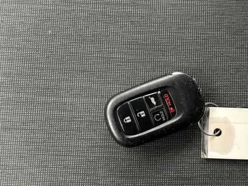 Used 2024 Honda Pilot Sport image 23