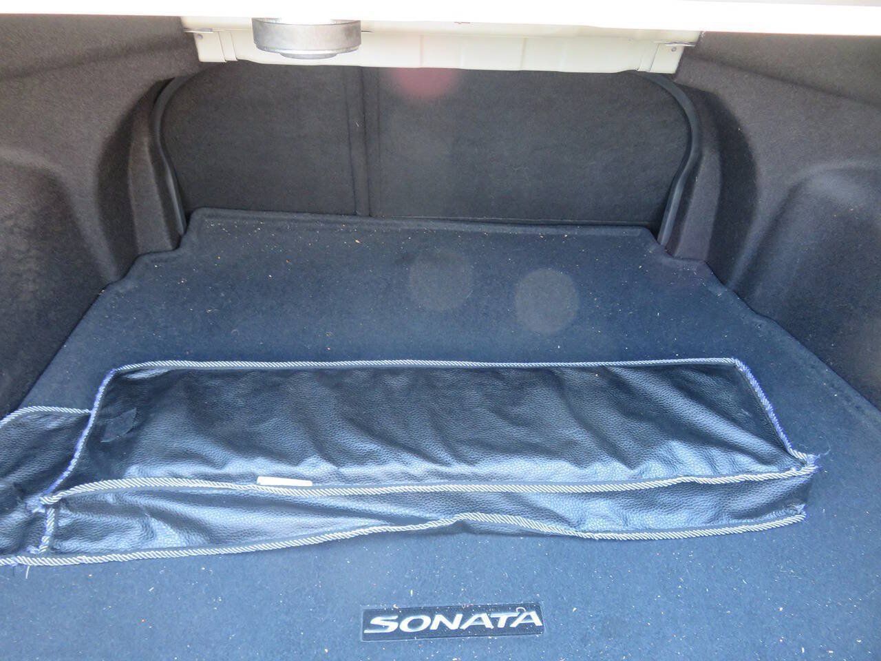 Used 2012 Hyundai Sonata Limited w/ Navigation Pkg FWD image 25