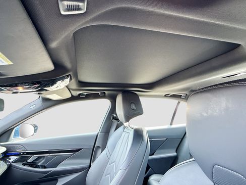 Used 2026 BMW 530i image 28