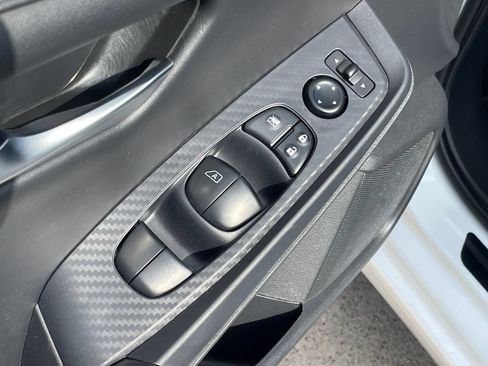 Certified 2024 Nissan Sentra SV FWD image 11
