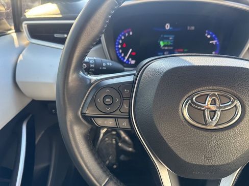 Used 2021 Toyota Corolla XSE image 14