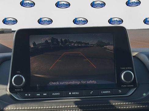 Used 2023 Nissan Rogue S AWD/4WD image 21
