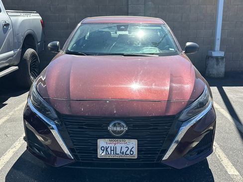 Certified 2024 Nissan Altima 2.5 SV FWD image 3