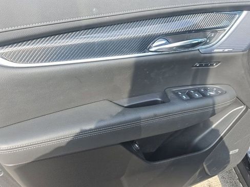 Used 2024 Cadillac XT6 Sport w/ LPO, Floor Liner Package AWD/4WD image 32