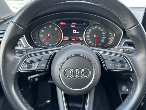 Used 2022 Audi A4 2.0T Premium image 24