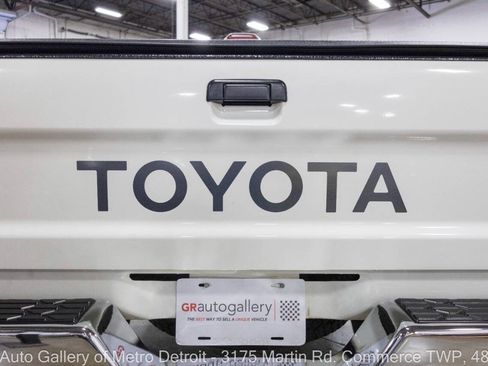 Used 1995 Toyota Pickup DX AWD/4WD image 33