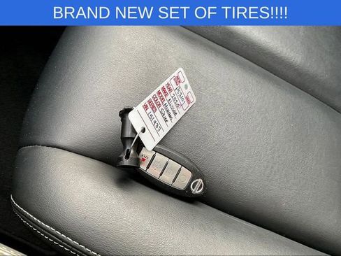 Used 2020 Nissan Murano SV w/ Premium Package image 11