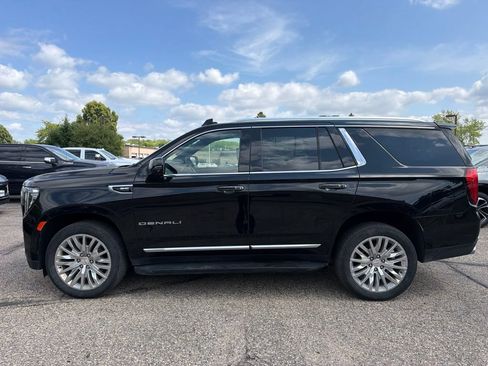 Used 2023 GMC Yukon Denali AWD/4WD image 8