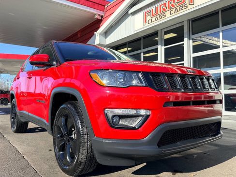Used 2018 Jeep Compass Latitude image 14