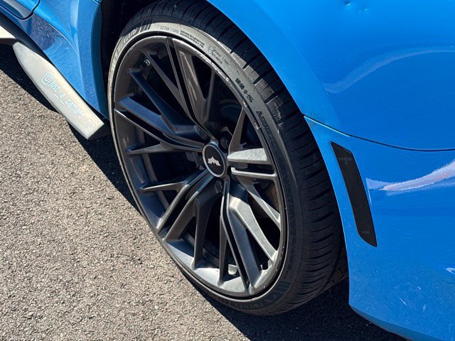 Used 2022 Chevrolet Camaro LT RWD image 4