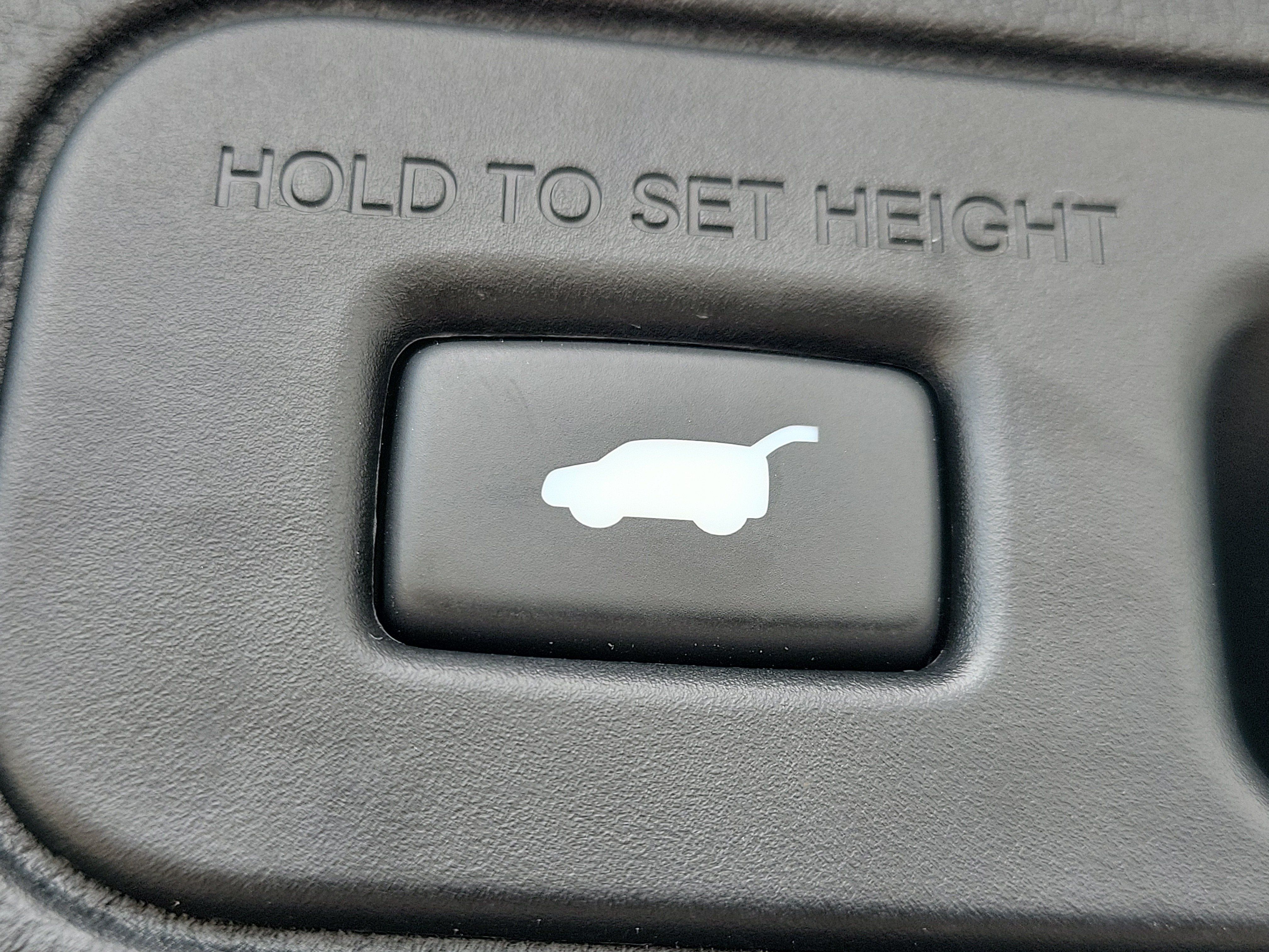 Used 2024 Honda Pilot Elite image 11
