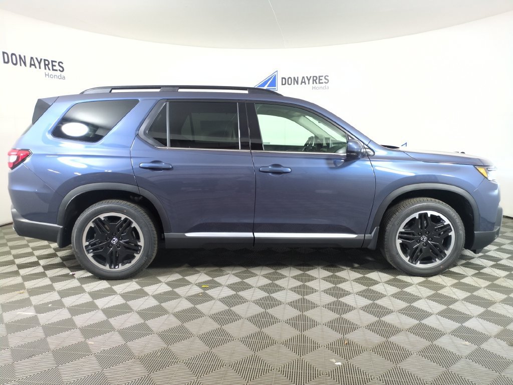 New 2026 Honda Pilot Touring image 7