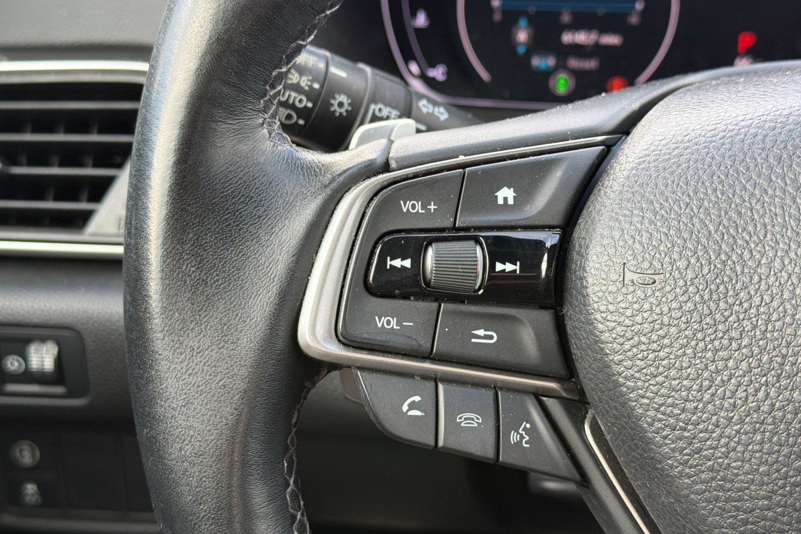 Used 2019 Honda Accord Sport image 29