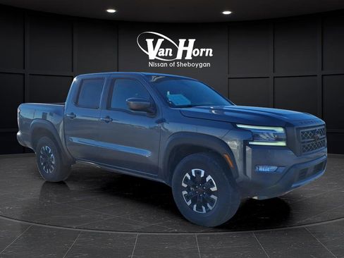 Used 2024 Nissan Frontier PRO-4X image 43