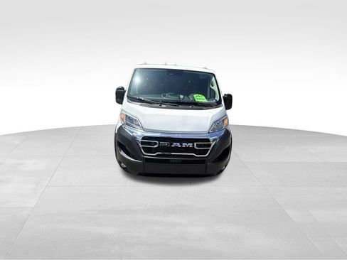 Used 2025 RAM ProMaster 2500 w/ U-Haul Equipment Group FWD image 9