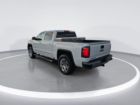 Used 2018 GMC Sierra 1500 SLT image 5