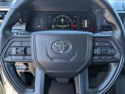Used 2026 Toyota Tacoma SR image 18