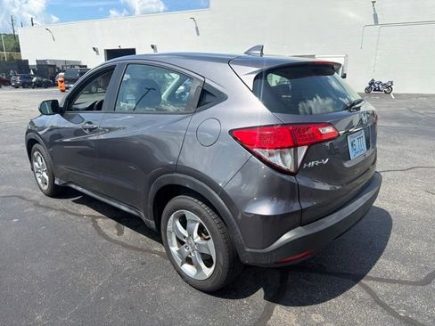 Used 2019 Honda HR-V LX image 4