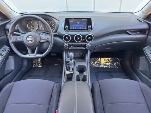 Used 2025 Nissan Sentra S FWD image 11