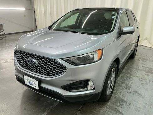Used 2024 Ford Edge SEL w/ Convenience Package AWD/4WD image 8