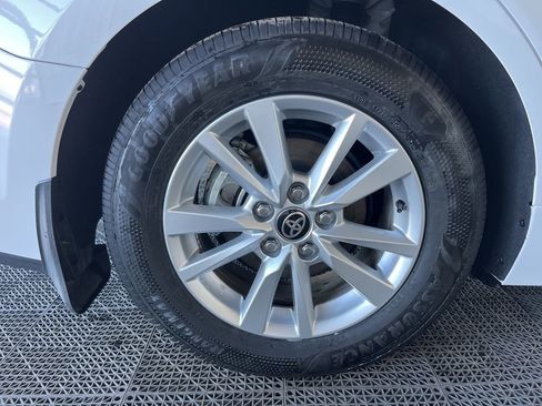 Used 2025 Toyota Camry LE FWD image 27