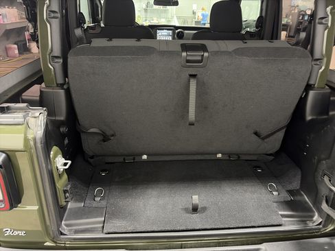 Used 2022 Jeep Wrangler Sport AWD/4WD image 27