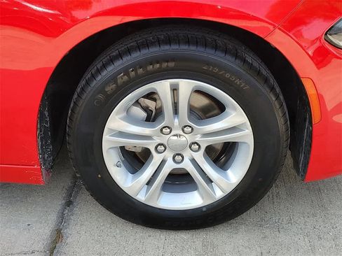 Used 2023 Dodge Charger SXT image 5