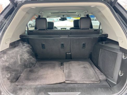 Used 2016 Chevrolet Equinox LTZ w/ Enhanced Convenience Package image 24