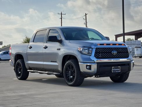 Used 2021 Toyota Tundra SR5 w/ SR5 Leather Package AWD/4WD image 7